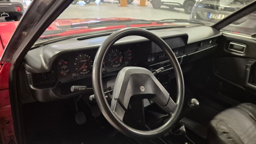 1481448-44 Lancia Beta Zagato Spider 110hk  1981