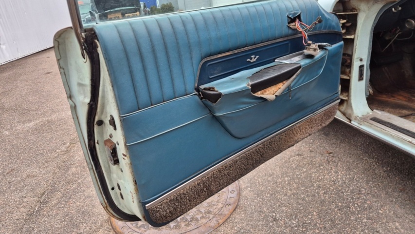 1481449-51 Chrysler Imperial coupe 1961 reparationsobjekt