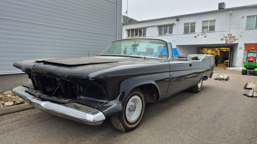 1481450-1 Chrysler Imperial Crown convertible 1961 reparationsobjekt
