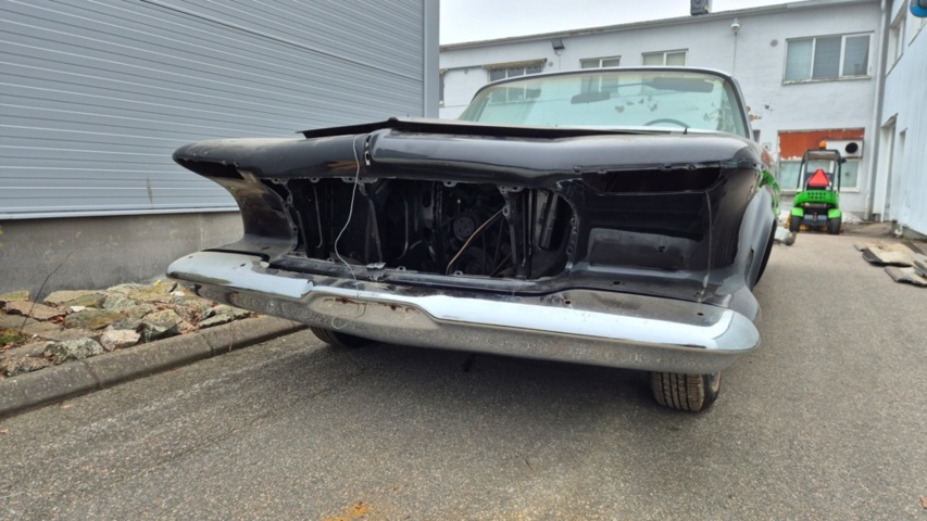 1481450-6 Chrysler Imperial Crown convertible 1961 reparationsobjekt