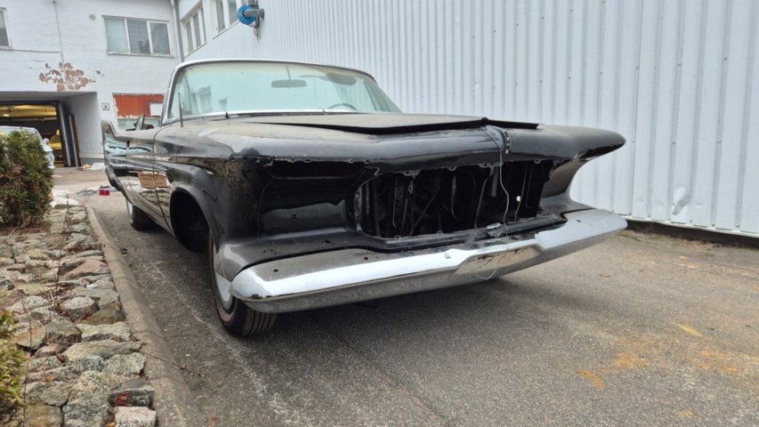 1481450-7 Chrysler Imperial Crown convertible 1961 reparationsobjekt