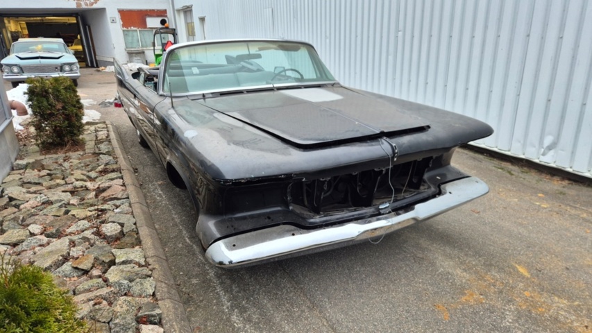 1481450-8 Chrysler Imperial Crown convertible 1961 reparationsobjekt