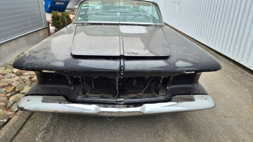 1481450-9 Chrysler Imperial Crown convertible 1961 reparationsobjekt