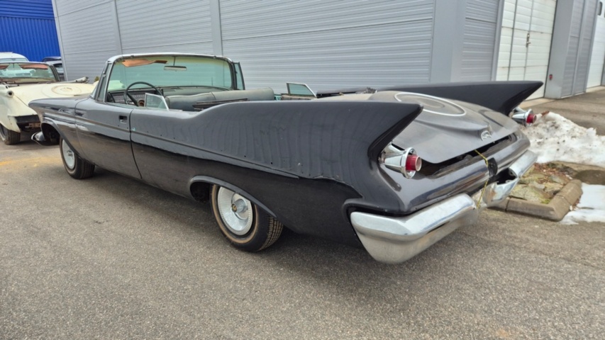 1481450-2 Chrysler Imperial Crown convertible 1961 reparationsobjekt