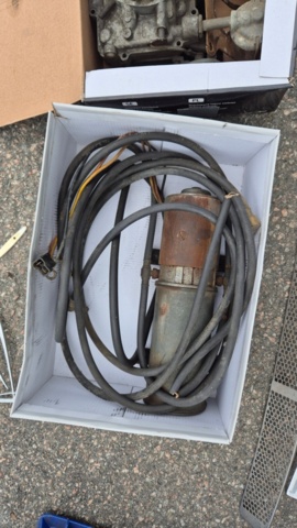 1481450-73 Chrysler Imperial Crown convertible 1961 reparationsobjekt