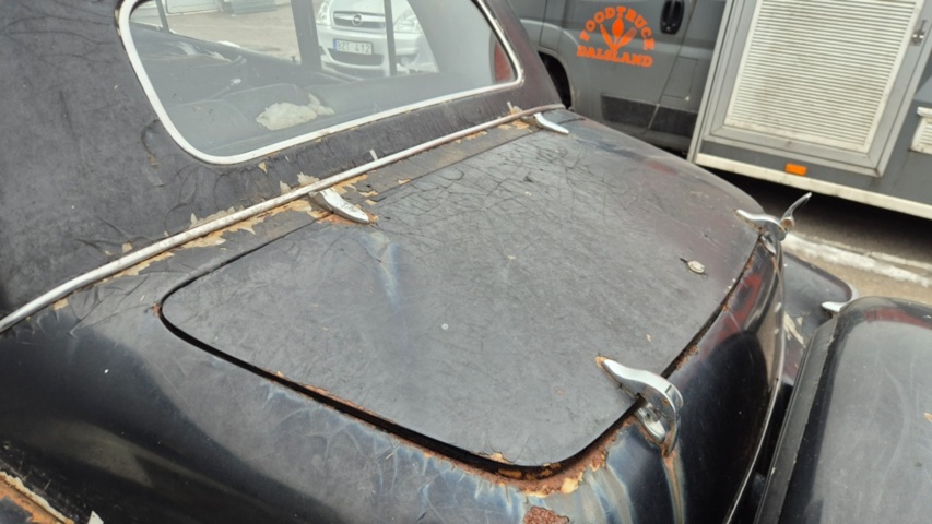 1481452-23 Lincoln Continental 1948 reparationsobjekt