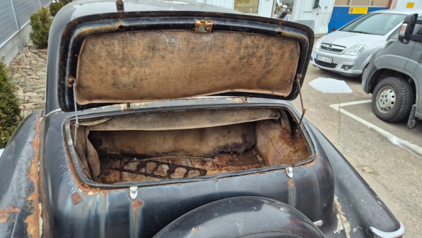 1481452-38 Lincoln Continental 1948 reparationsobjekt