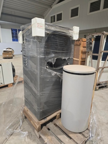 1454832-3 Värmepump med tank - Deron DE-46W/CW