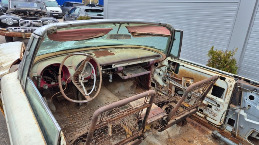 1481453-27 Chrysler Imperial Crown cab 1960 reparationsobjekt