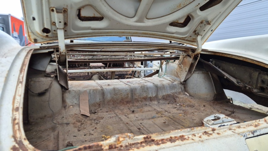 1481453-77 Chrysler Imperial Crown cab 1960 reparationsobjekt