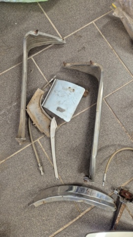 1481453-98 Chrysler Imperial Crown cab 1960 reparationsobjekt