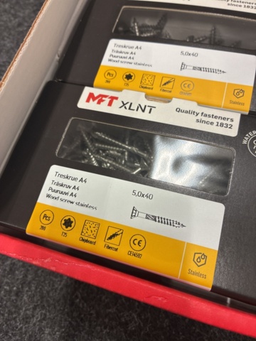 1481491-4 1600 st Träskruv MFT 5,0x40mm rostfri