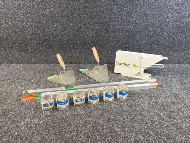 1481623-1 Masonry tools & varnish stain