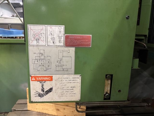 1404485-11 CNC-bearbetningscenter – Mazak VQC-20