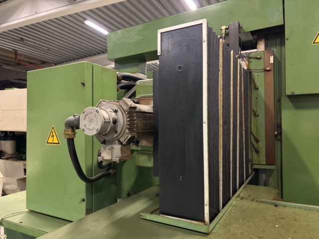 1404485-20 CNC-bearbetningscenter – Mazak VQC-20