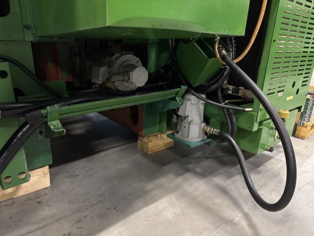 1404486-20 CNC-bearbetningscenter – Mazak VQC-20