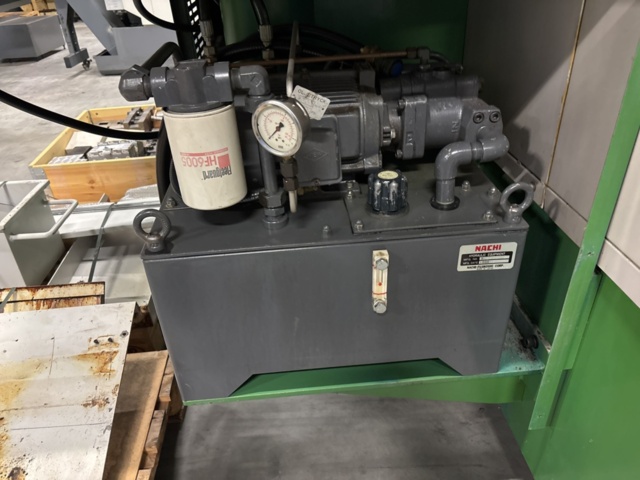 1404486-27 CNC-bearbetningscenter – Mazak VQC-20