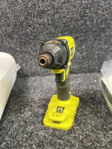 1481663-8 Impact screwdriver, carpet sweeper, floor fan etc.