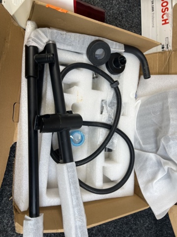 1481666-5 Sänksågskena, Sågklinga, duschblandare, spolknapp m.m.