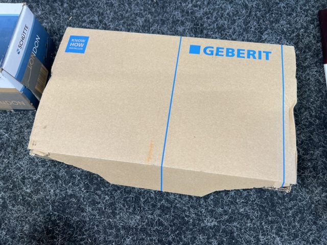 1481666-7 Sänksågskena, Sågklinga, duschblandare, spolknapp m.m.