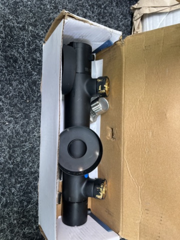 1481666-10 Sänksågskena, Sågklinga, duschblandare, spolknapp m.m.