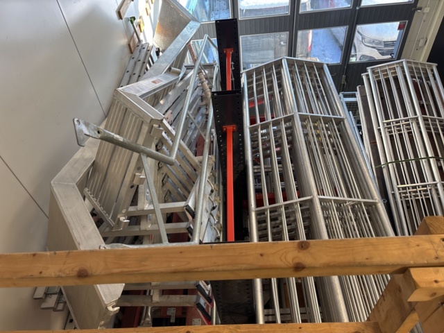 1469067-2 Stort parti med byggställningar (ram och fallskydd/tak) - Aboma RSS, Altrad, Monzon m.fl.