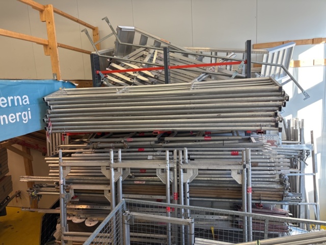 1469067-10 Stort parti med byggställningar (ram och fallskydd/tak) - Aboma RSS, Altrad, Monzon m.fl.