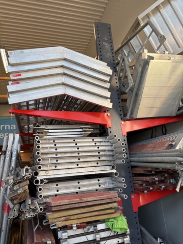 1469067-25 Stort parti med byggställningar (ram och fallskydd/tak) - Aboma RSS, Altrad, Monzon m.fl.