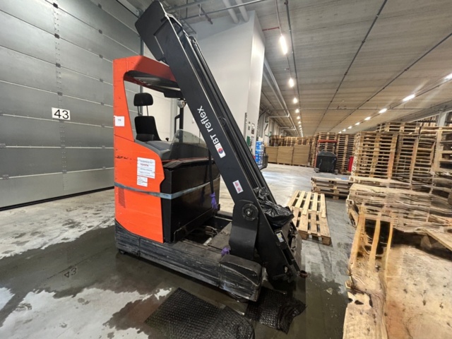 1411414-2 Skjutstativtruck BT Reflex Toyota BT RRE200H - 2019