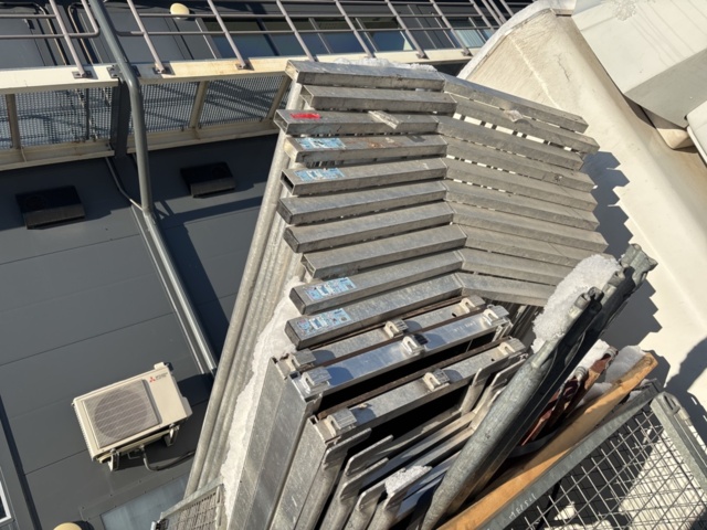 1469067-29 Stort parti med byggställningar (ram och fallskydd/tak) - Aboma RSS, Altrad, Monzon m.fl.