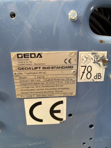 1469068-7 Panelhiss med tillbehör - Geda Lift 200 Standard -2019