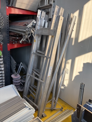 1469068-9 Panelhiss med tillbehör - Geda Lift 200 Standard -2019