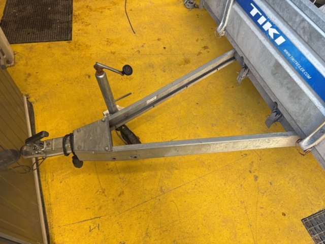 1469071-11 Gallersläpvagn - TIKI CS300-LH -2020