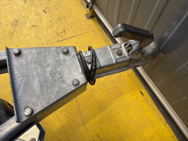 1469071-15 Gallersläpvagn - TIKI CS300-LH -2020