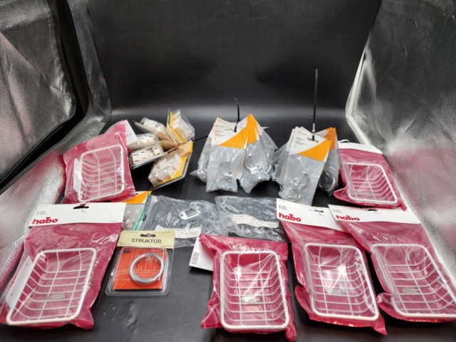 1480422-1 LOT – Mixed fittings, Habo, Grundа, Structure, baskets, hooks, locking plates