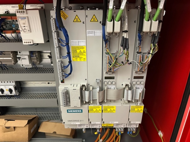 1430322-17 VMC Emco Concept Mill 250