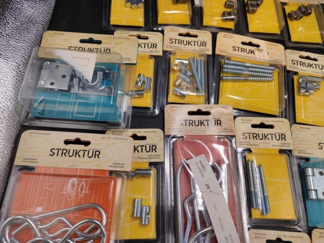 1480426-2 Construction fittings, mixed lot – Scandinavia Structure, furniture fittings, screw joints