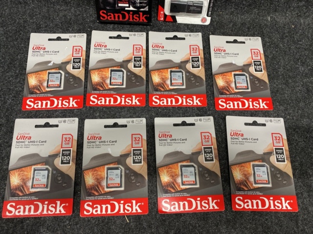 1481682-2 Minneskort & USB-minne, Kingston & SanDisk