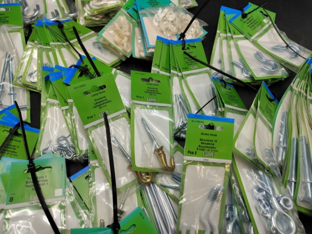 1480429-3 Lot of hooks and eye screws, ESSVE