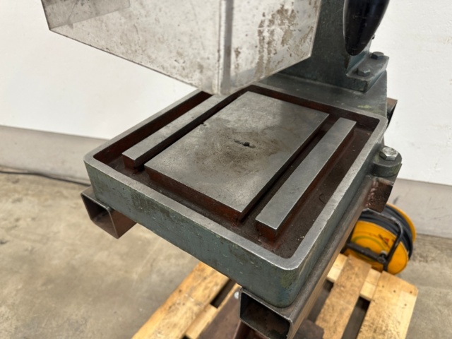 1430325-6 Bench drill Arboga B2512