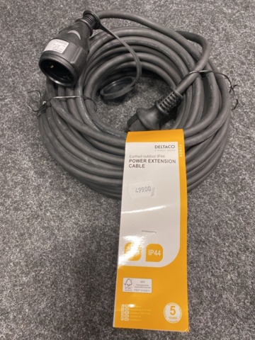 1481685-2 Assortment of power strips & extension cables