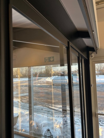 1410959-10 Uterum med trästomme och glaspartier - Visningsexemplar