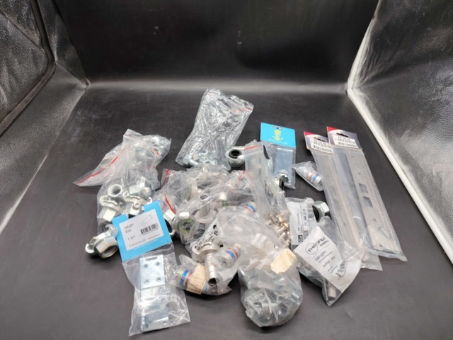 1480433-1 Kopplingar och byggbeslag, parti