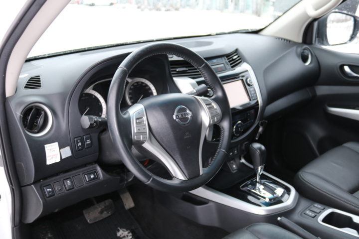 1416785-81 Nissan Navara Double Cab 2.3 dCi 4WD Automatic, 190hp, 2017