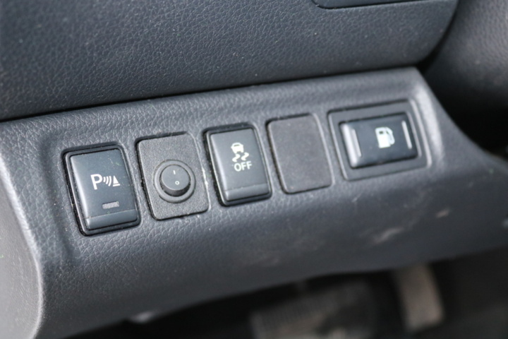 1416785-85 Nissan Navara Double Cab 2.3 dCi 4WD Automatic, 190hp, 2017