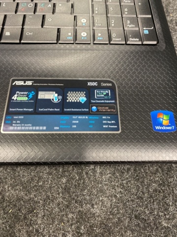 1481691-8 2 laptops HP & Asus