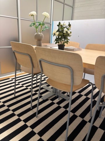 1410950-2 Konferensbord, TV m.m