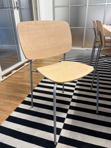 1410950-7 Konferensbord, TV m.m