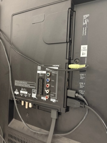 1410950-12 Konferensbord, TV m.m