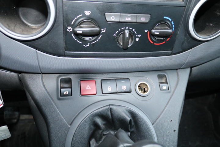 1416784-104 Peugeot Partner Van 1.6 BlueHDi Manual, 99hp, 2015